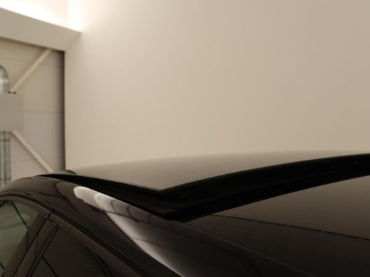 Volkswagen Golf 1.5 TSI Life Bns | Panoramadak | Adaptive Cruise | Stoelverwarming | Camera | Navigatie | Carplay... ActivLease financial lease