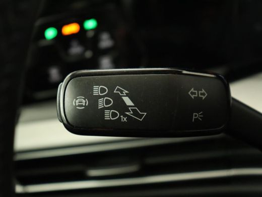 Volkswagen Golf 1.5 TSI Life Bns | Panoramadak | Adaptive Cruise | Stoelverwarming | Camera | Navigatie | Carplay... ActivLease financial lease