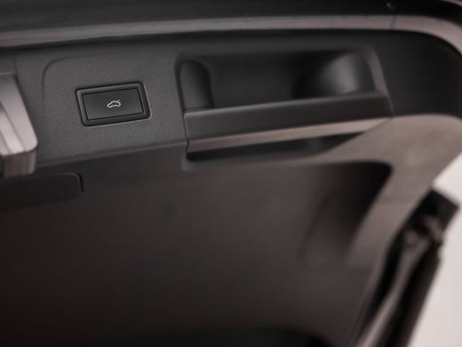 Volkswagen Passat Variant 1.4 TSI PHEV GTE 218Pk Automaat (VIRTUAL COCKPIT, GROOT NAVI, TREKHAAK, STOELVERWARMING, ... ActivLease financial lease