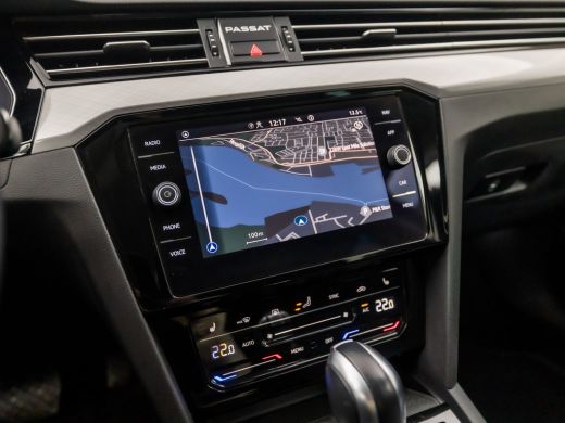 Volkswagen Passat Variant 1.4 TSI PHEV GTE 218Pk Automaat (VIRTUAL COCKPIT, GROOT NAVI, TREKHAAK, STOELVERWARMING, ... ActivLease financial lease