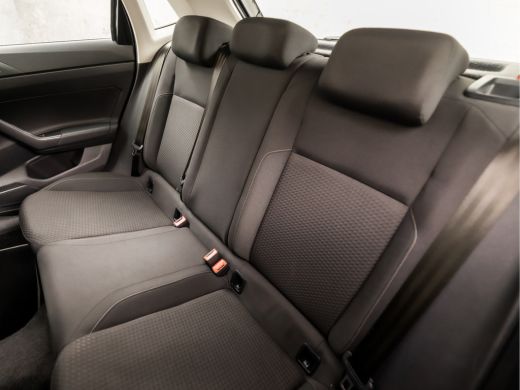 Volkswagen Polo 1.0 TSI Sportline (APPLE CARPLAY, CRUISE, LM VELGEN, SPORTSTOELEN, START/STOP, BLUETOOTH, NIEUWST... ActivLease financial lease