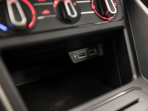 Volkswagen Polo 1.0 TSI Sportline (APPLE CARPLAY, CRUISE, LM VELGEN, SPORTSTOELEN, START/STOP, BLUETOOTH, NIEUWST... ActivLease financial lease