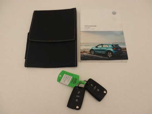 Volkswagen T-Cross 1.0 TSI Style | Camera | Keyless | Virtual Cockpit | Sportstoelen | Carplay | Adaptive cruise | H... ActivLease financial lease