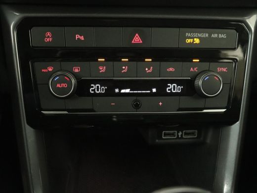 Volkswagen T-Cross 1.0 TSI Style | Camera | Keyless | Virtual Cockpit | Sportstoelen | Carplay | Adaptive cruise | H... ActivLease financial lease