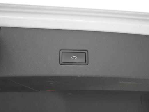 Volkswagen T-Roc 1.5 TSI 150pk DSG Sport Business R Panorama Camera Acc Side/Laneassist Carplay Beats 270 ActivLease financial lease