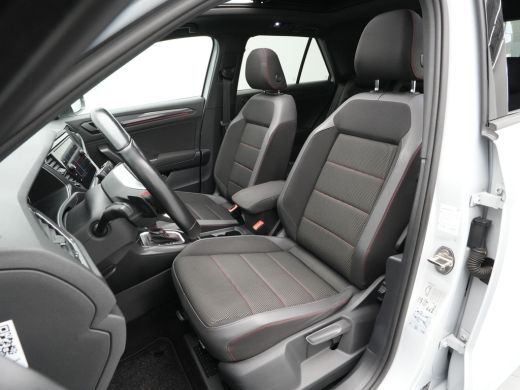 Volkswagen T-Roc 1.5 TSI 150pk DSG Sport Business R Panorama Camera Acc Side/Laneassist Carplay Beats 270 ActivLease financial lease