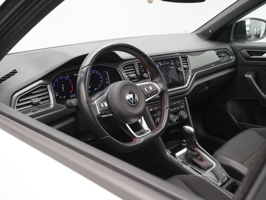 Volkswagen T-Roc 1.5 TSI 150pk DSG Sport Business R Panorama Camera Acc Side/Laneassist Carplay Beats 270 ActivLease financial lease