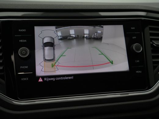 Volkswagen T-Roc 1.5 TSI 150pk DSG Sport Business R Panorama Camera Acc Side/Laneassist Carplay Beats 270 ActivLease financial lease