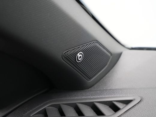 Volkswagen T-Roc 1.5 TSI 150pk DSG Sport Business R Panorama Camera Acc Side/Laneassist Carplay Beats 270 ActivLease financial lease