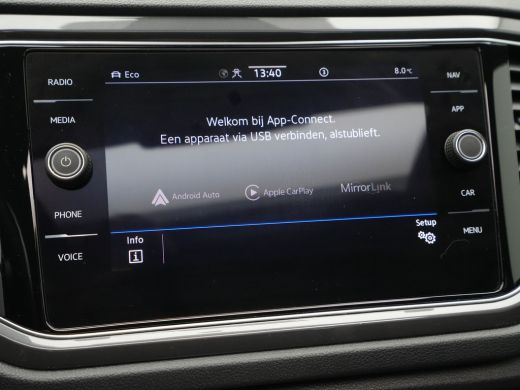 Volkswagen T-Roc 1.5 TSI 150pk DSG Sport Business R Panorama Camera Acc Side/Laneassist Carplay Beats 270 ActivLease financial lease