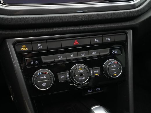 Volkswagen T-Roc 1.5 TSI 150pk DSG Sport Business R Panorama Camera Acc Side/Laneassist Carplay Beats 270 ActivLease financial lease