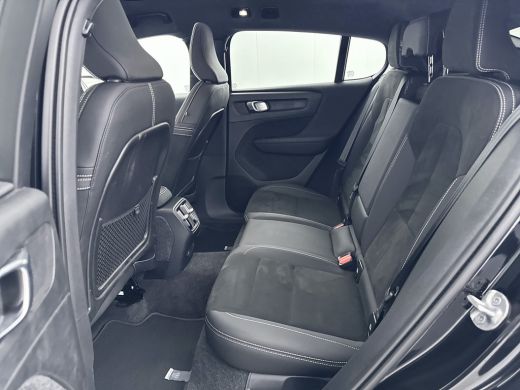 Volvo  EC40 Single Motor Extended Range 82kWh Ultra Black Edition | 20" | Trekhaak | Leder/Nubuck | 360 Camer... ActivLease financial lease