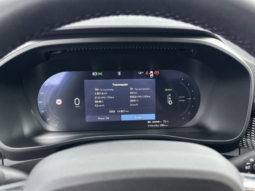 Volvo  EC40 Single Motor Extended Range 82kWh Ultra Black Edition | 20" | Trekhaak | Leder/Nubuck | 360 Camer... ActivLease financial lease