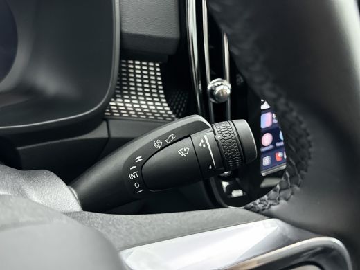 Volvo  EC40 Single Motor Extended Range 82kWh Ultra Black Edition | 20" | Trekhaak | Leder/Nubuck | 360 Camer... ActivLease financial lease