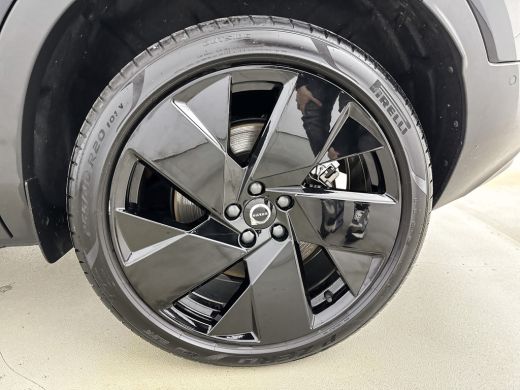 Volvo  EC40 Single Motor Extended Range 82kWh Ultra Black Edition | 20" | Trekhaak | Leder/Nubuck | 360 Camer... ActivLease financial lease