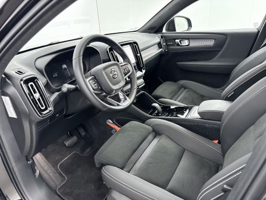 Volvo  EC40 Single Motor Extended Range 82kWh Ultra Black Edition | 20" | Trekhaak | Leder/Nubuck | 360 Camer... ActivLease financial lease