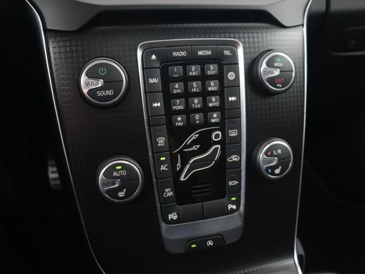 Volvo  V40 1.5 T3 Polar+ Sport | Panoramadak | Stoelverwarming | Camera | Full LED | Navigatie | Park Assist... ActivLease financial lease