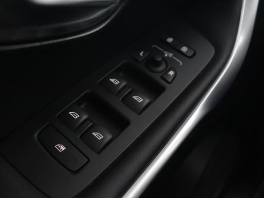 Volvo  V40 1.5 T3 Polar+ Sport | Panoramadak | Stoelverwarming | Camera | Full LED | Navigatie | Park Assist... ActivLease financial lease