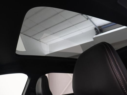 Volvo  V40 1.5 T3 Polar+ Sport | Panoramadak | Stoelverwarming | Camera | Full LED | Navigatie | Park Assist... ActivLease financial lease