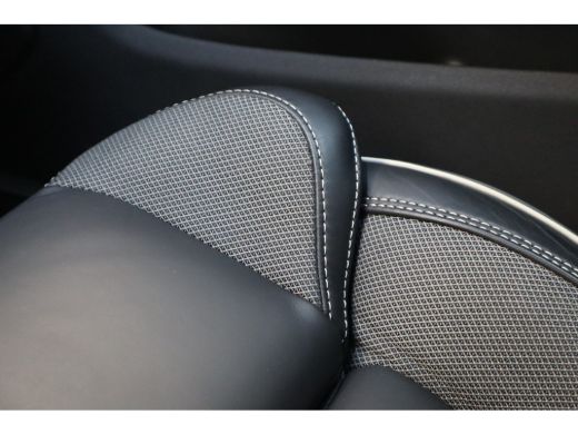 Volvo  V60 T6 350PK AWD Plus Dark Panoramadak | Trekhaak | 360&deg; | Contourstoelen ActivLease financial lease