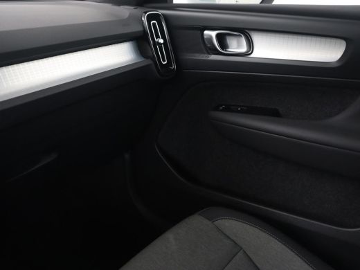 Volvo  XC40 1.5 T4 Recharge Inscription | Stoel & stuurverwarming | Full LED | Carplay | Navigatie | DAB | Cr... ActivLease financial lease