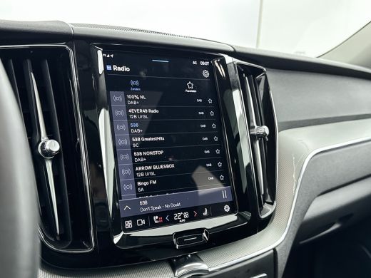 Volvo  XC60 T8 Recharge Plus | 19" Allseason | 360 Camera | Harman Kardon | Trekhaak | Full LED | Getint glas... ActivLease financial lease