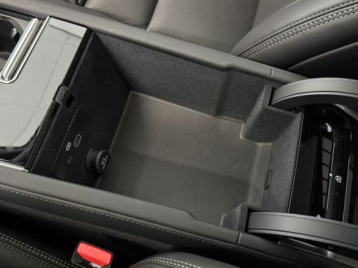 Volvo  XC90 T8 455PK Ultra Bright | Airco separaat achter | Alarmsysteem | Apple Carplay/Android Auto|telefoo... ActivLease financial lease