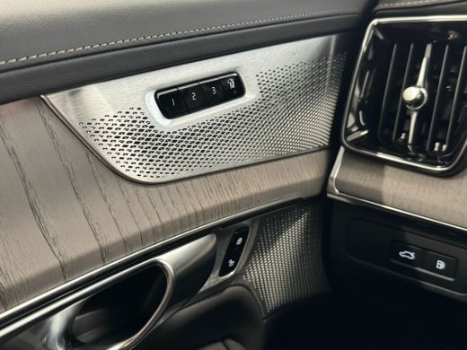 Volvo  XC90 T8 455PK Ultra Bright | Airco separaat achter | Alarmsysteem | Apple Carplay/Android Auto|telefoo... ActivLease financial lease