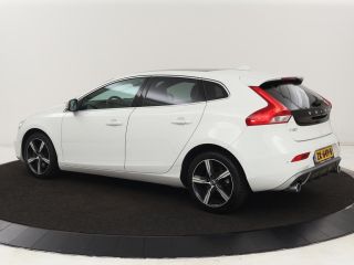 Volvo  V40 1.5 T3 Polar+ Sport | Panoramadak | Stoelverwarming | Camera | Full LED | Navigatie | Park Assist...