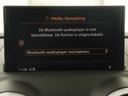Audi A3 30 TFSI Advance Sport | Stoelverwarming | Virtual Cockpit | Carplay | Half leder | Navigatie | Fu... ActivLease financial lease