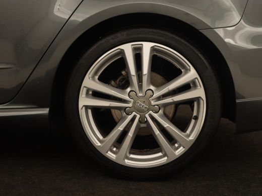Audi A3 30 TFSI Advance Sport | Stoelverwarming | Virtual Cockpit | Carplay | Half leder | Navigatie | Fu... ActivLease financial lease
