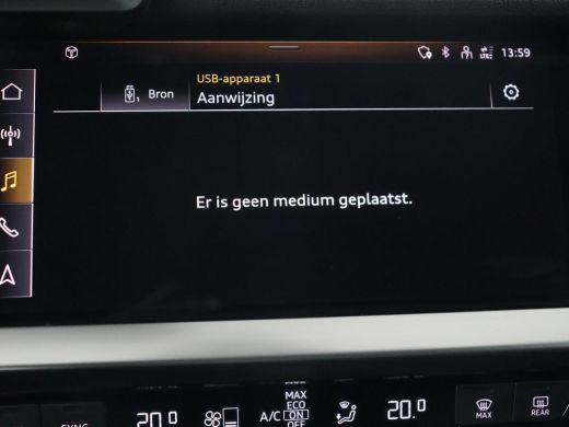 Audi A3 35 TFSI S edition | Panoramadak | Virtual Cockpit | Full LED | Carplay | Sportstoelen | Half lede... ActivLease financial lease