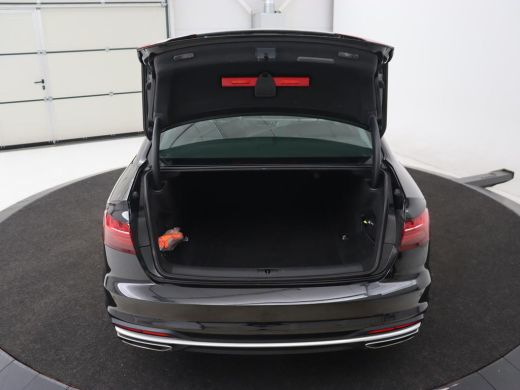 Audi A4 35 TFSI Business Edition | Stoelverwarming | Virtual Cockpit | Carplay | Full LED | DAB | Climate... ActivLease financial lease