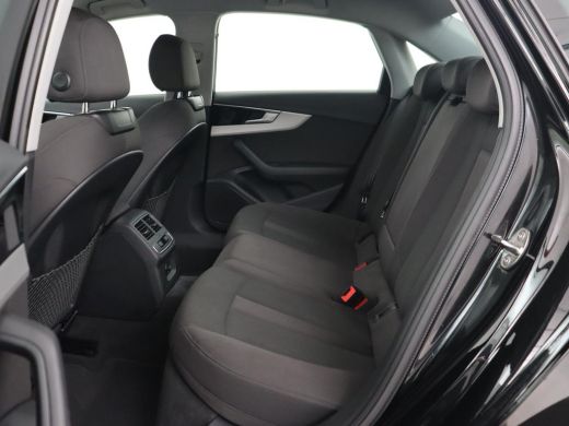 Audi A4 35 TFSI Business Edition | Stoelverwarming | Virtual Cockpit | Carplay | Full LED | DAB | Climate... ActivLease financial lease