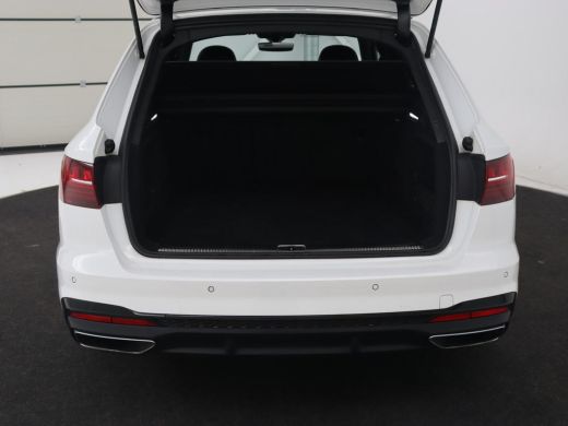 Audi A4 35 TFSI Launch edition Sport | Carplay | Sportstoelen | Full LED | Half leder | Virtual Cockpit |... ActivLease financial lease