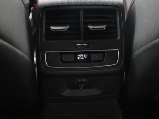 Audi A4 35 TFSI Launch edition Sport | Carplay | Sportstoelen | Full LED | Half leder | Virtual Cockpit |... ActivLease financial lease