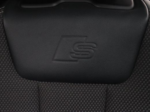 Audi A4 35 TFSI Launch edition Sport | Carplay | Sportstoelen | Full LED | Half leder | Virtual Cockpit |... ActivLease financial lease