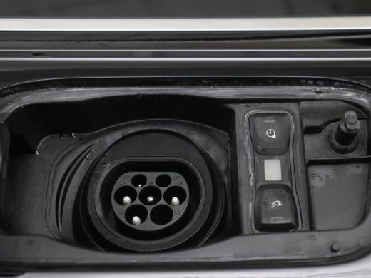 Audi A6 50 TFSI e quattro Business Edition | Head-Up | Stoelverwarming | Trekhaak | Bang & Olufsen | Adap... ActivLease financial lease