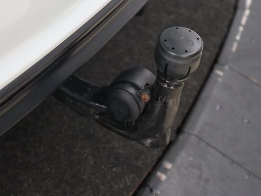 Audi A6 55 TFSI e quattro Competition | Panoramadak | Trekhaak | Leder | Stoelverwarming | Memory | Adapt... ActivLease financial lease