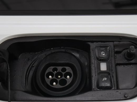 Audi A6 55 TFSI e quattro Competition | Panoramadak | Trekhaak | Leder | Stoelverwarming | Memory | Adapt... ActivLease financial lease