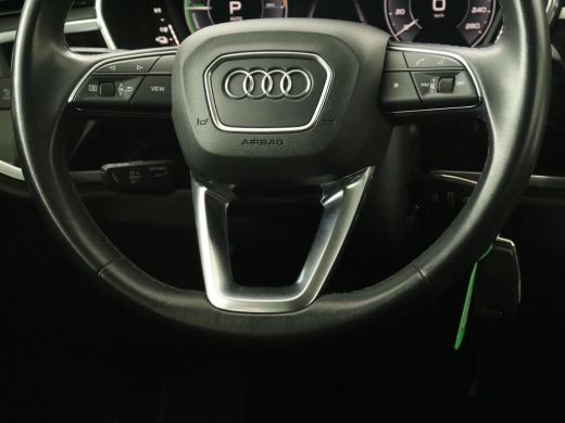 Audi Q3 45 TFSI e S edition | Stoelverwarming | Adaptive cruise | Virtual Cockpit | Half leder | Camera |... ActivLease financial lease