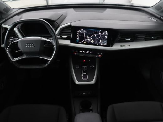 Audi Q4 e-tron 40 Launch Edition 77 kWh | Trekhaak | Warmtepomp | Stoelverwarming | Adaptive cruise | Camera | C... ActivLease financial lease