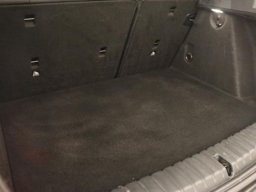 BMW 1 Serie 118i Sport Line | Sportstoelen | Carplay | Live Cockpit | Full LED | Navigatie | Half leder | Par... ActivLease financial lease