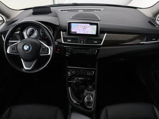 BMW 2 Serie Gran Tourer 216i Luxury Line 7-persoons | Trekhaak | Stoelverwarming | Leder | Head-Up | Camera |... ActivLease financial lease