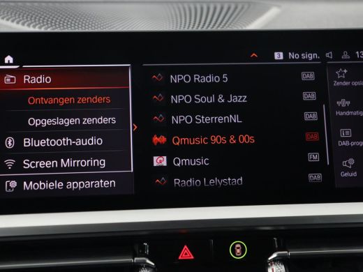 BMW 3 Serie 318i Sport Line | Carplay | Camera | Sportstoelen | Sfeerverlichting | Live Cockpit | Navigatie |... ActivLease financial lease