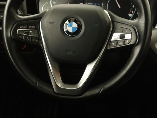 BMW 3 Serie Touring 330e | Keyless | Full LED | Carplay | Navigatie | Leder | Stoelverwarming | Camera | LMV ... ActivLease financial lease