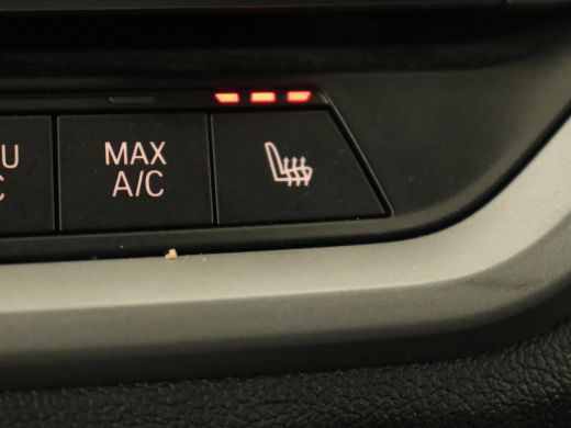 BMW 3 Serie Touring 330e | Keyless | Full LED | Carplay | Navigatie | Leder | Stoelverwarming | Camera | LMV ... ActivLease financial lease