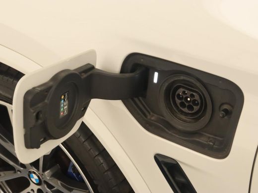 BMW X3 xDrive30e M Sport | 360 Camera | Harman/Kardon | Stoelverwarming | 20'' | Sportstoelen | Sfeerver... ActivLease financial lease