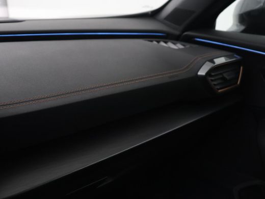 CUPRA Formentor 1.4 eHybrid VZ | 245pk | Stoelverwarming | Camera | Adaptive cruise | Sfeerverlichting | Navigati... ActivLease financial lease