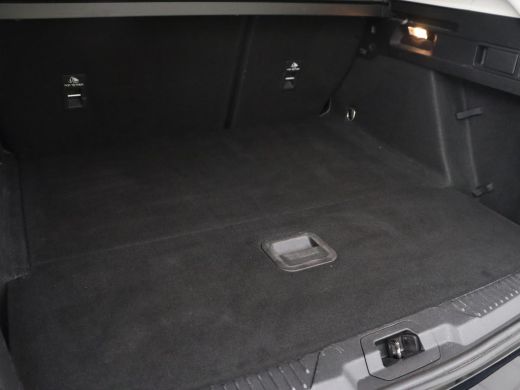 Ford Focus 1.5 EcoBoost Titanium | Trekhaak | Stoel & stuurverwarming | Camera | Carplay | Navigatie | Keyle... ActivLease financial lease